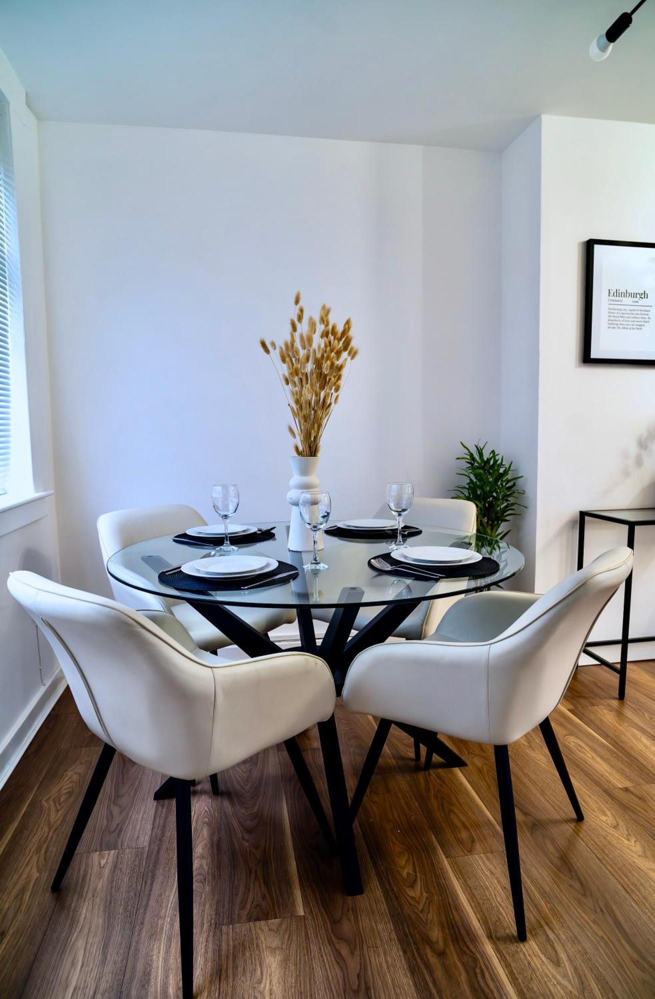 Hébergement de vacances Modern 2 Bedroom In Free Parking *